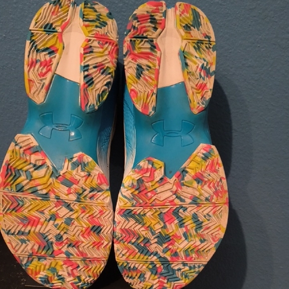 Steph Curry's Under Armour White and Teal Athletic High's OG Sneakers Not Remix - Picture 4 of 8